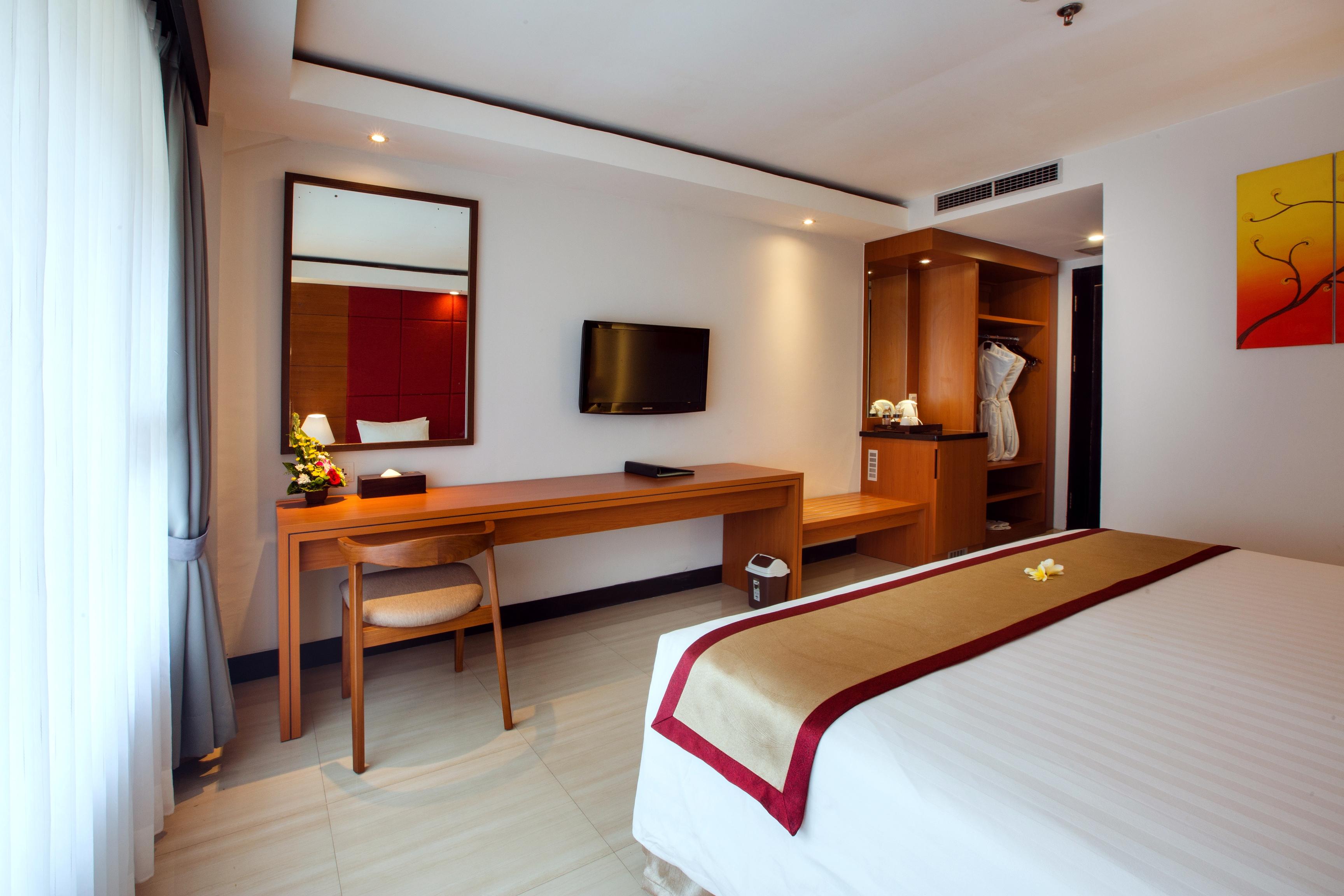 Royal Regantris Kuta Hotel Kuta  Exterior photo