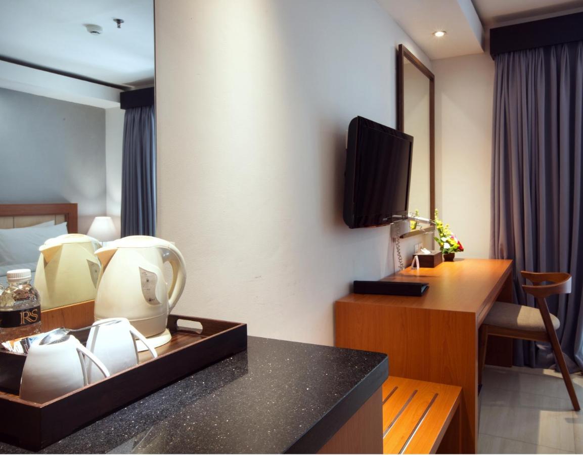 Royal Regantris Kuta Hotel Kuta  Exterior photo