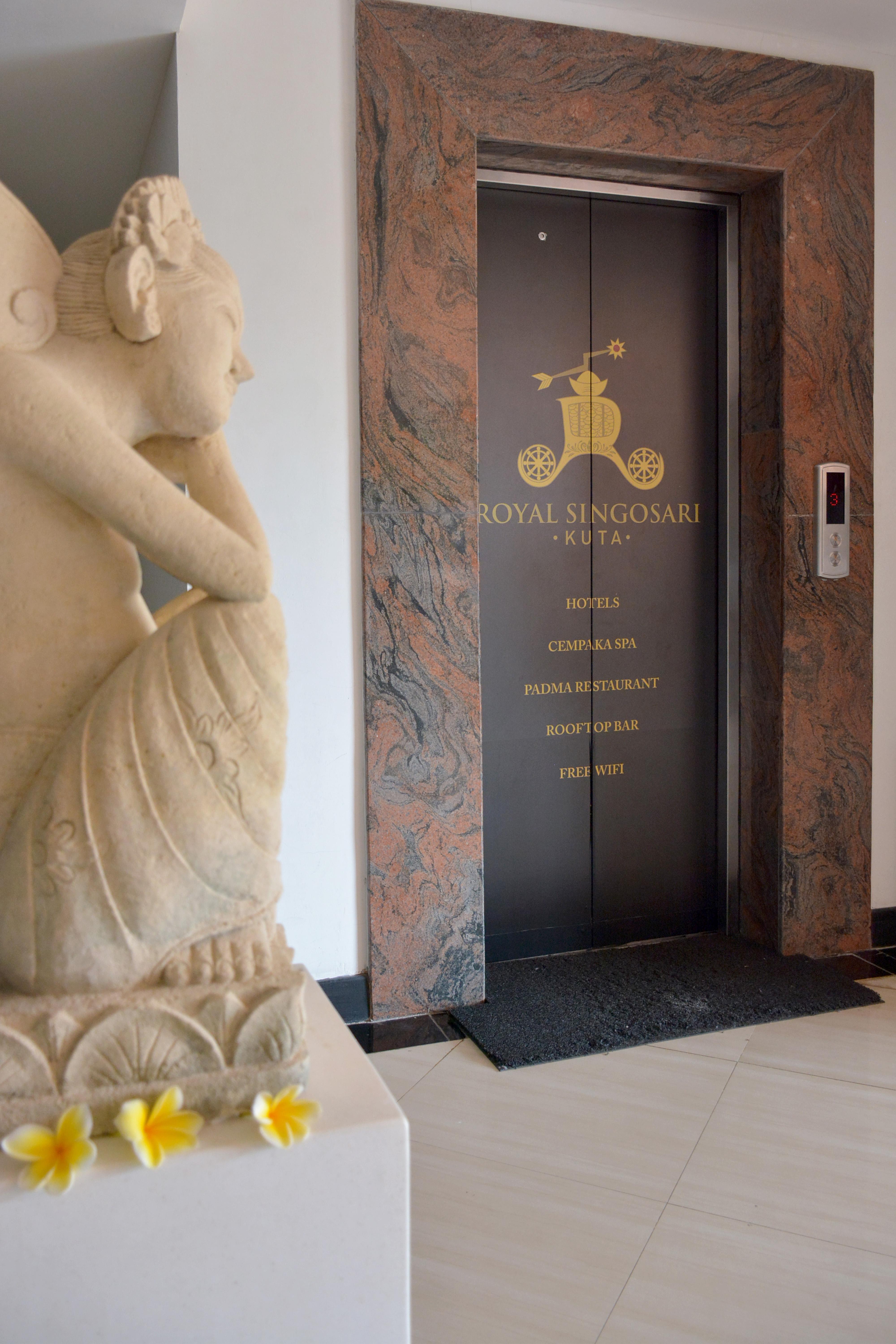 Royal Regantris Kuta Hotel Kuta  Exterior photo