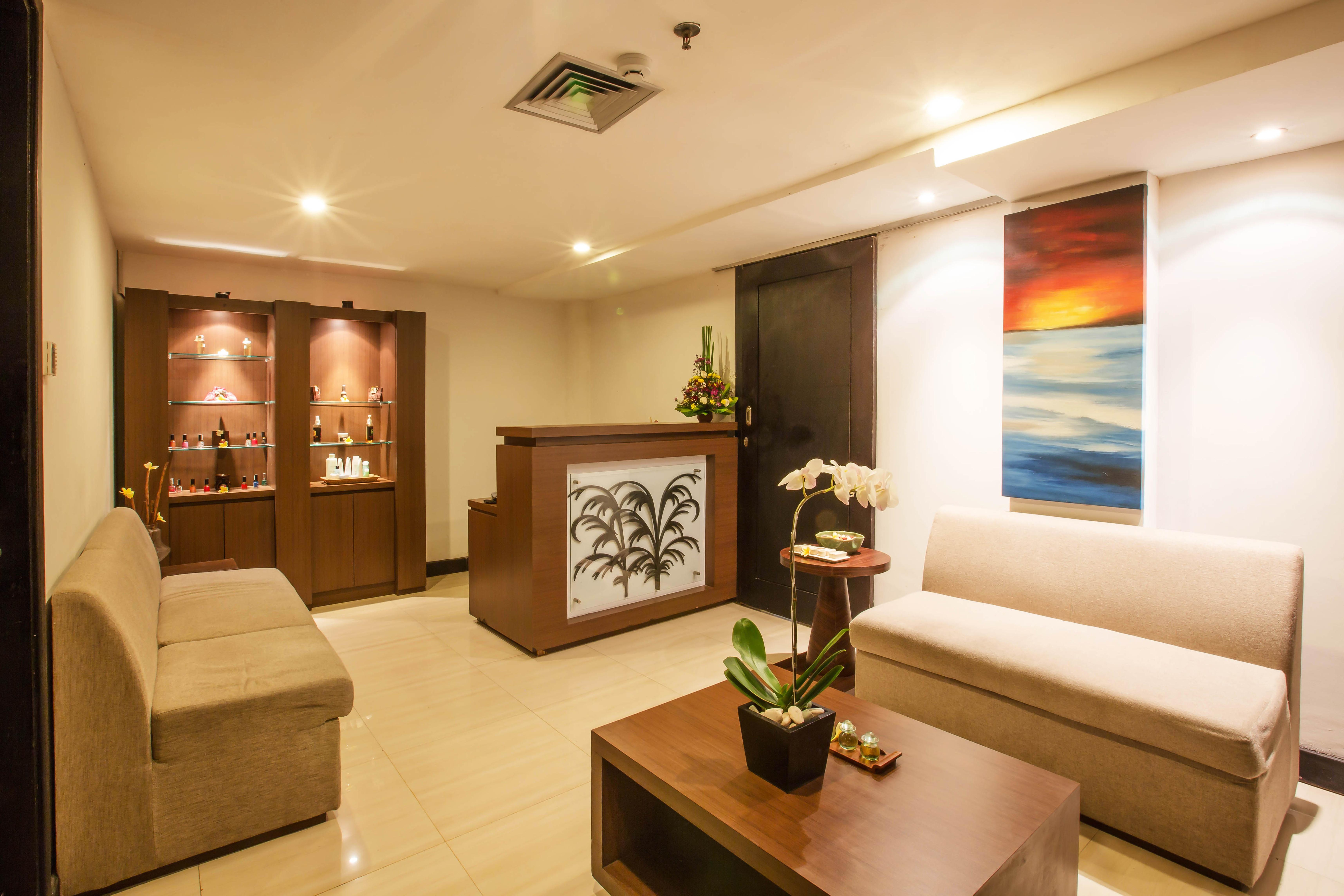 Royal Regantris Kuta Hotel Kuta  Exterior photo